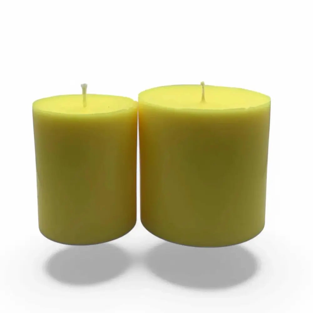 Set of two fruit scented soy candle set in yellow, offering natural aromas for relaxation.