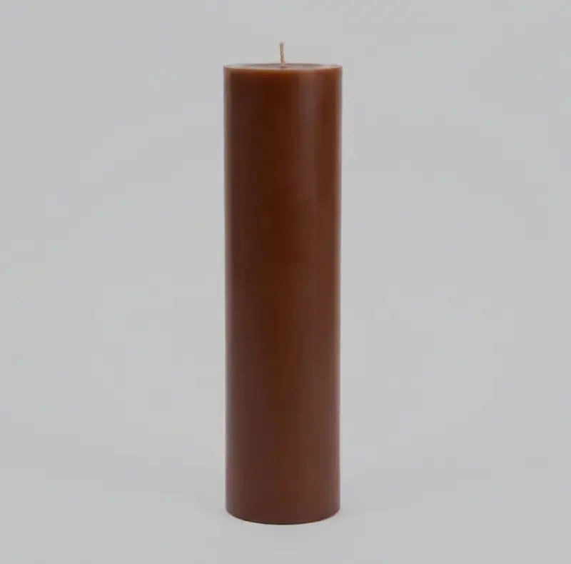 540g Round Australian Sandalwood Pillar Candle on a white background 