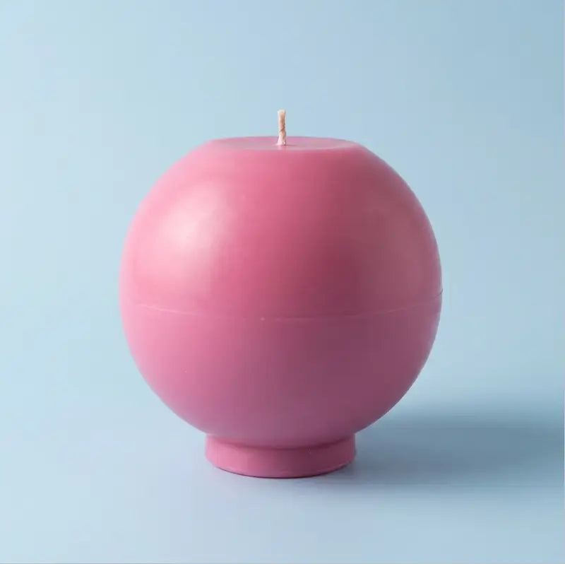 Round Candle - XL 1.65 kg customizable pink color and scent, perfect centerpiece for any space.