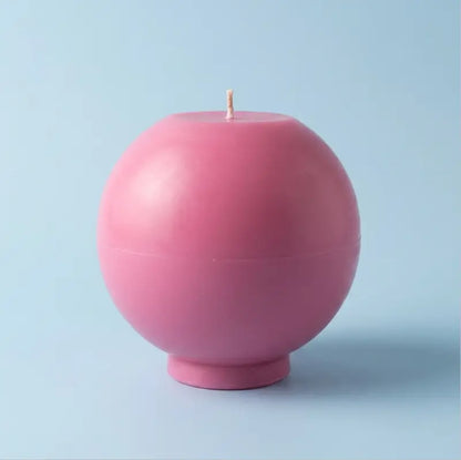 Round Candle - XL 1.65 kg customizable pink color and scent, perfect centerpiece for any space.