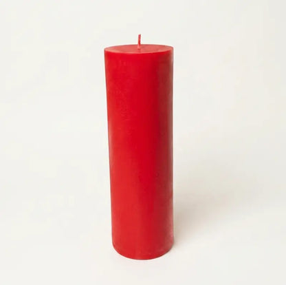Big Candle in vibrant red color, oversized pillar design, showcasing customisable options for colour and scent.